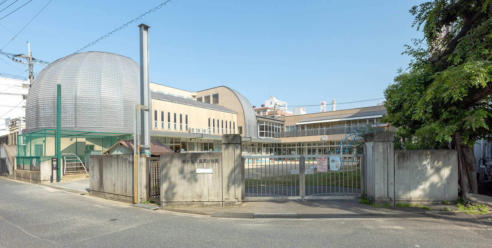 外 観