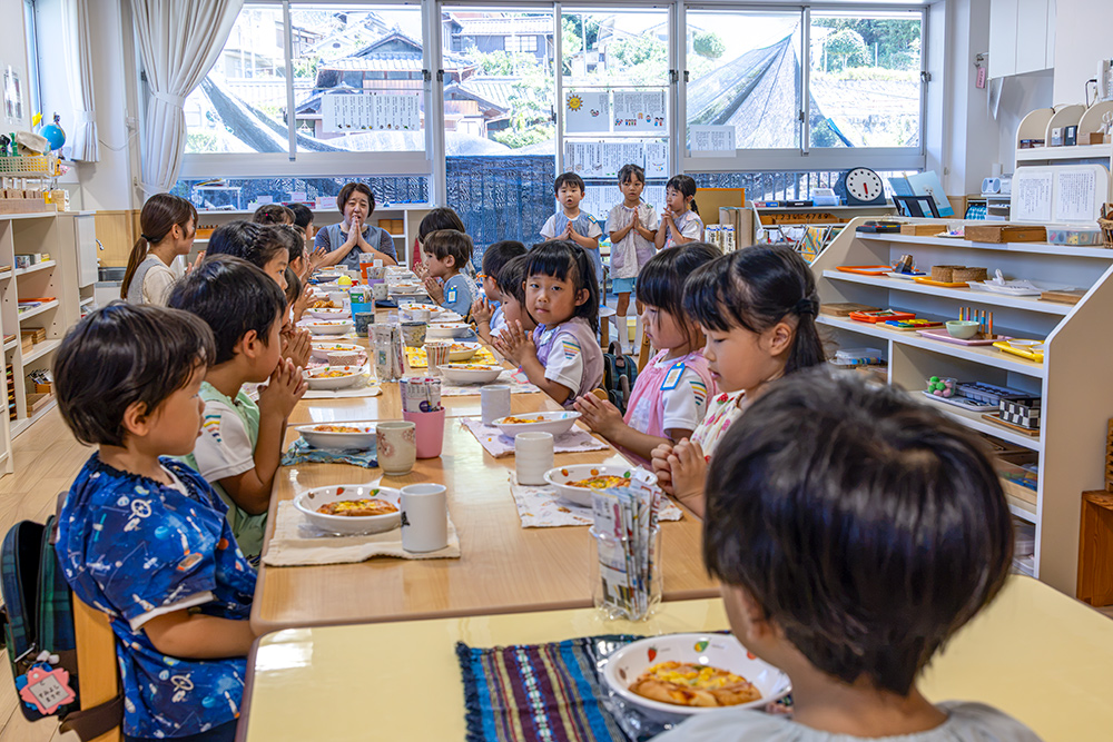 昼食・ 外遊び